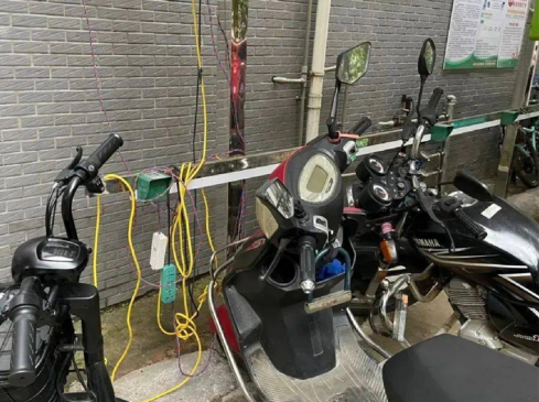 電單車(chē)充電樁，智能無(wú)線(xiàn)充電樁，智能掃碼電動(dòng)自行車(chē)充電樁廠家